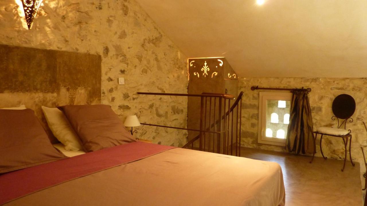 Mas De Costebelle Bed and Breakfast Bollène Eksteriør billede
